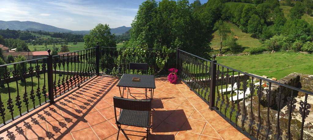 Posada De Villacarriedo ภายนอก รูปภาพ